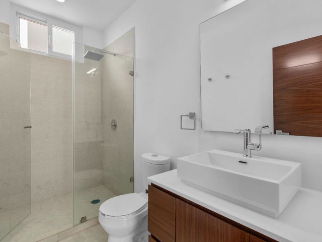 place photo 37