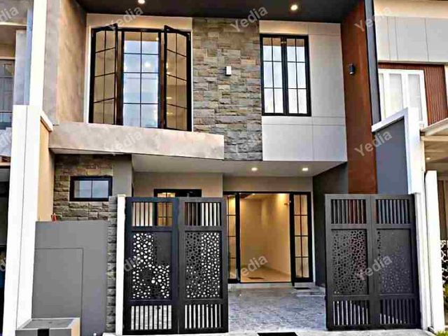 rumah baru Manyar tirtoyoso selatan