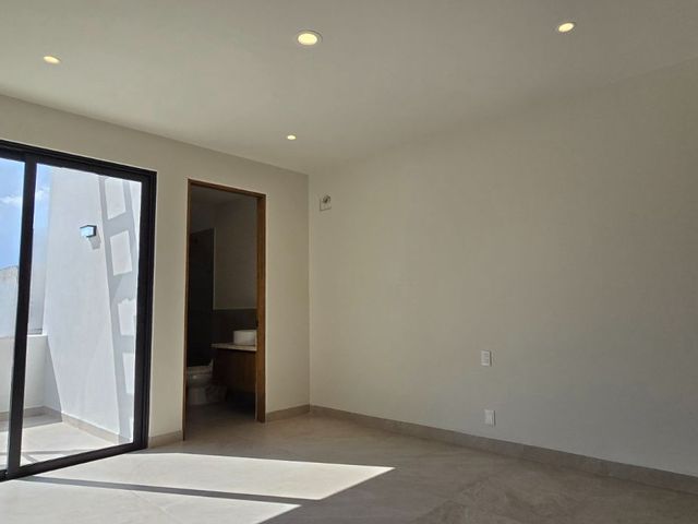 place photo 76