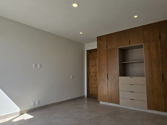 place photo 67