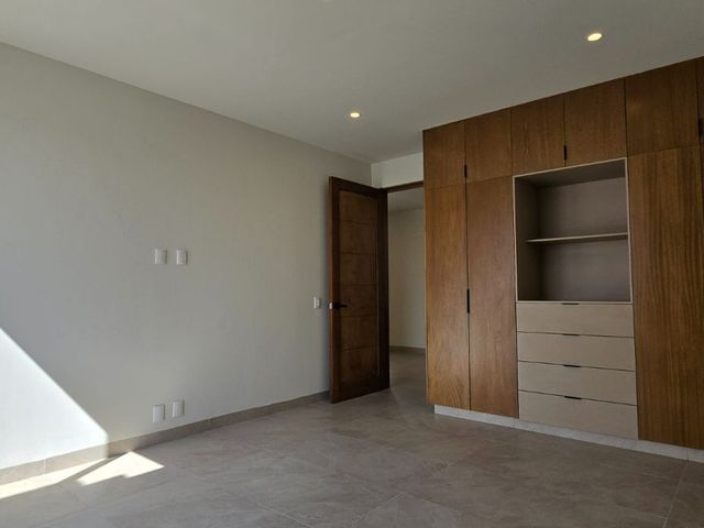 place photo 68