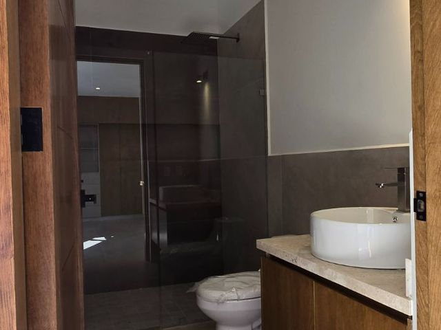 place photo 78