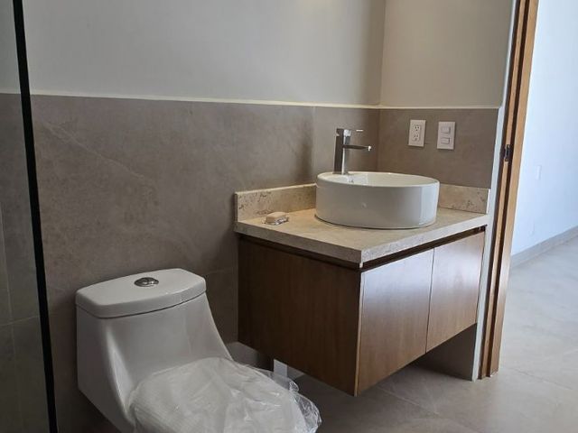 place photo 79