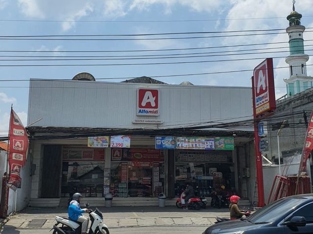 Jual Sewa Tanah dan Bangunan Raya Mastrip Cocok Segala Usaha Lokasi Jalan Utama