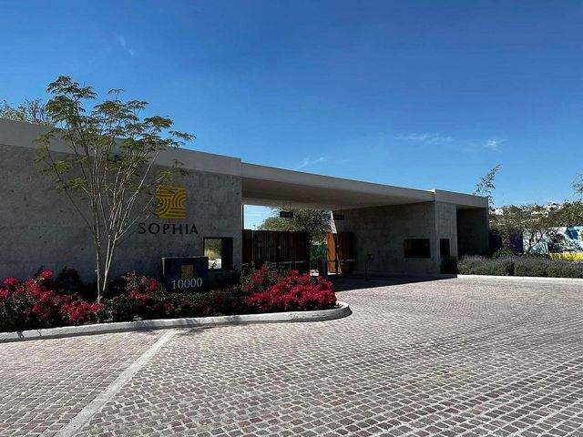 place photo 11
