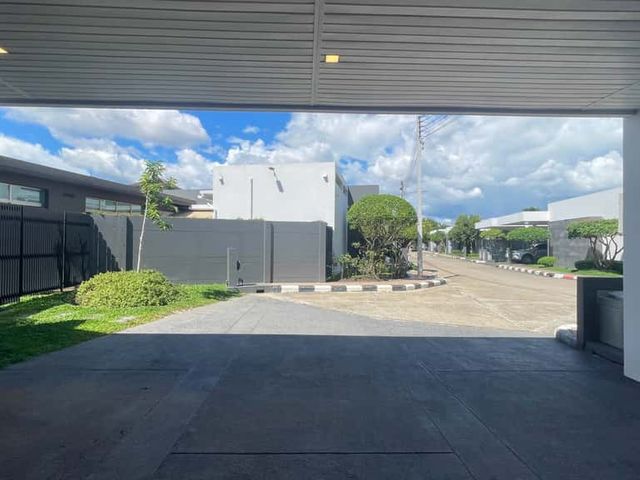 place photo 52
