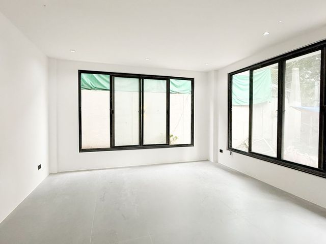 place photo 49