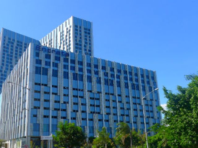 CONDO OR OFFICE UNIT WITH PARKING FOR SALE
