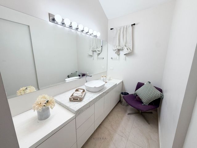 place photo 43