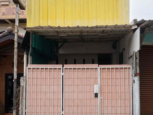 Disewakan Rumah pinggir jalan Jakpus, 90m2
