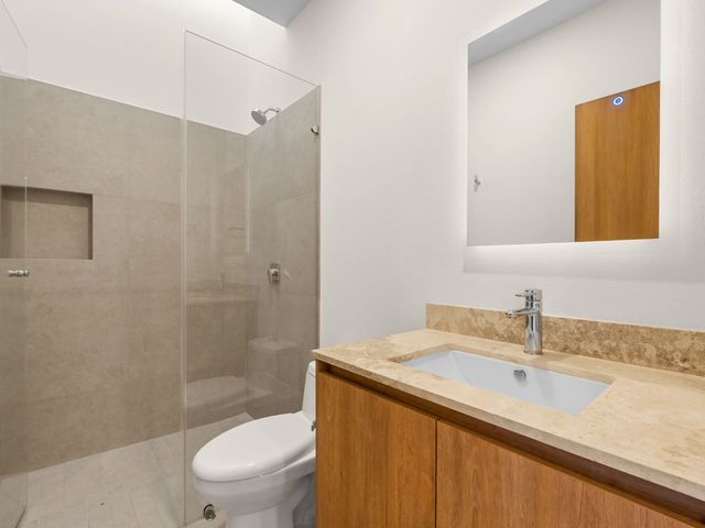 place photo 38