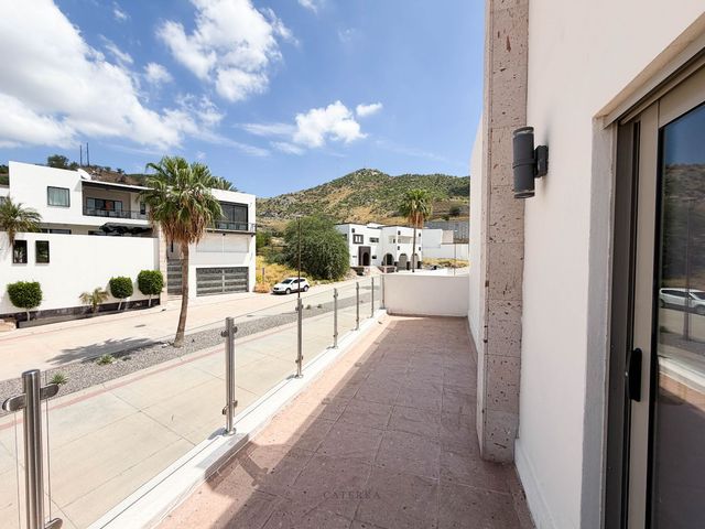 place photo 32
