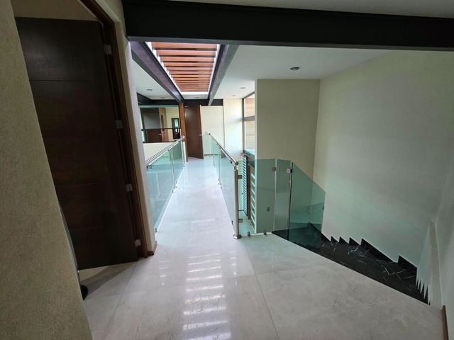 place photo 82