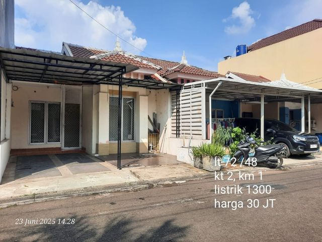 Kesempatan Sewa Rumah di Harapan Indah II, Dalam Cluster dan Strategis! 13580 DS