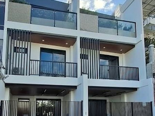 3-Storey 4-Bedroom House for Sale in Moonwalk Parañaque – ₱15M-AP