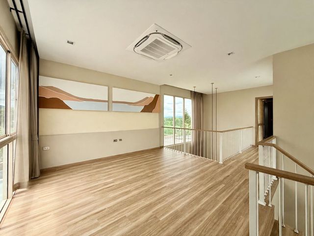 place photo 63