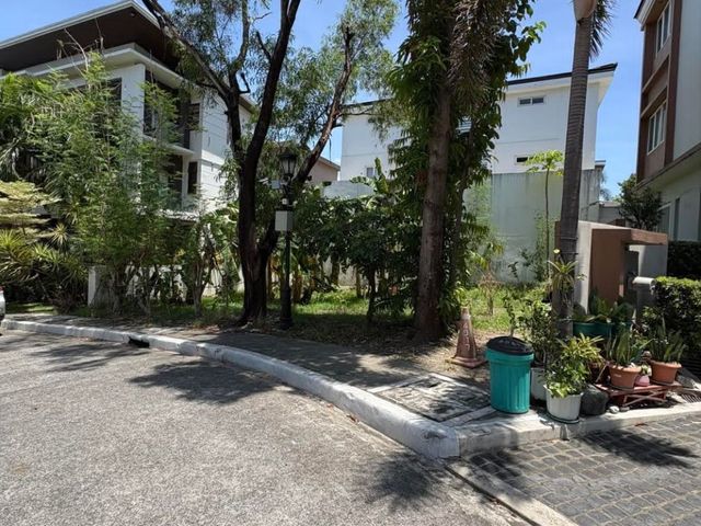 Vacant Lot in McKinley Hill Village, Taguig City for SALE