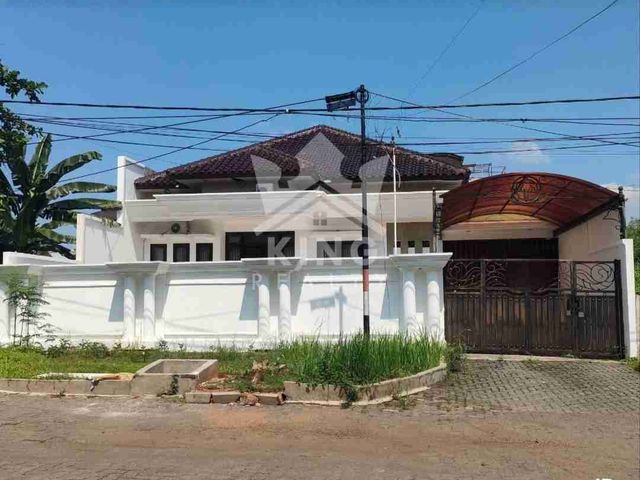 Di Sewakan Rumah Mewah Kamar Banyak