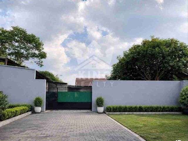 Di Jual Rumah + Gudang Murah Hrga Di Bawah NJOP
