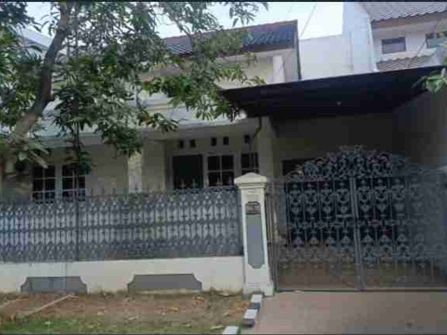 Rumah luas lokasi Ketintang Permai Surabaya selatan