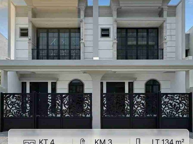 Rumah New American Sutorejo Prima Row 3.5 Mobil SHM