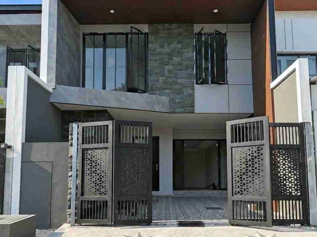 Rumah New Gress Manyar Tirtoyoso Row Jalan 3 Mobil SHM