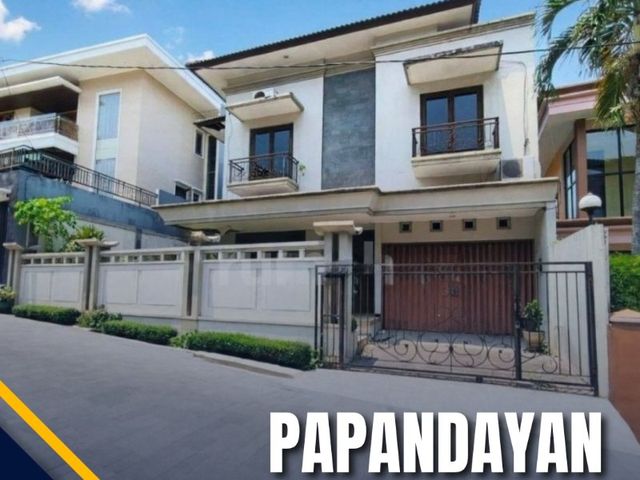 Rumah 2 Lantai di Papandayan Gajahmungkur Semarang