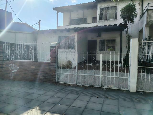 SE VENDE CASA CALLE 105 # 26-73 BARRIO PROVENZA