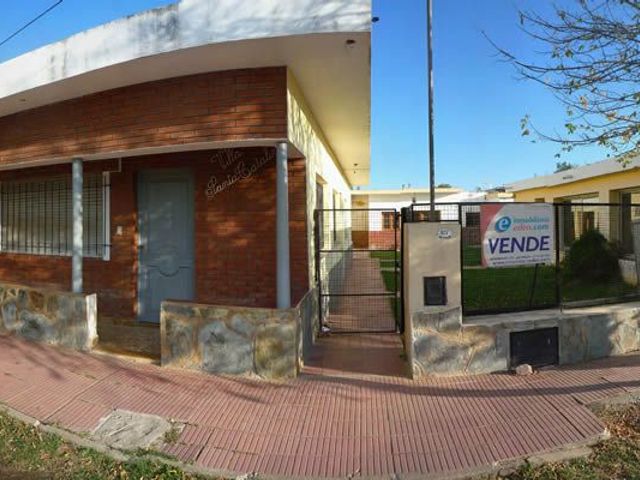 Casa en excelente estado más anexo (ex hostal) a reparar
