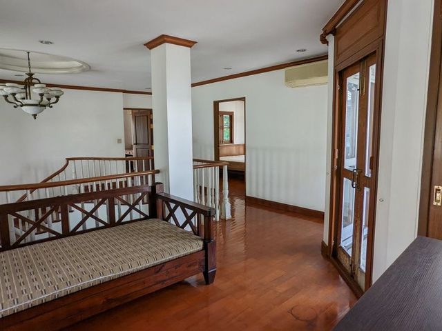 place photo 49