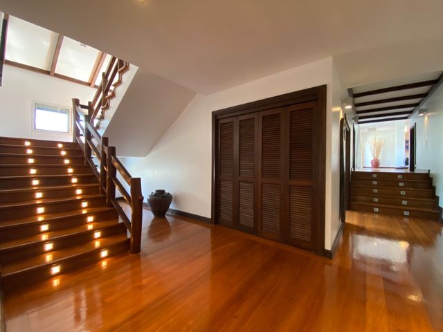 place photo 59