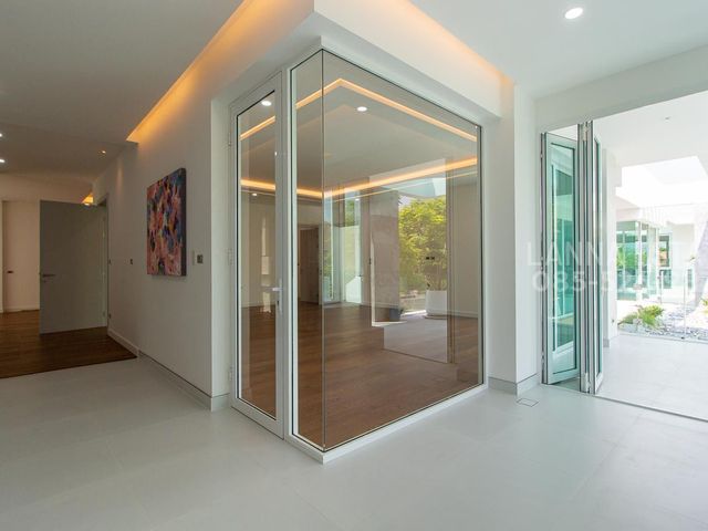 place photo 34