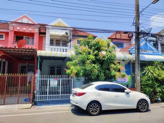 หมู่บ้านบารเมษฐ์ เทพารักษ์ กม.24 ขายด่วน ทาวน์เฮ้าส์ 2 ชั้น เนื้อที่ 22.30 ตร.ว ราคาถูก พร้อมอยู่อาศัย ต่อรองได้