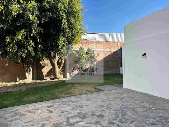 place photo 18