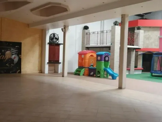 place photo 18