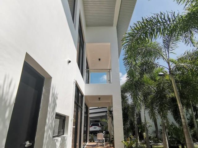 place photo 54