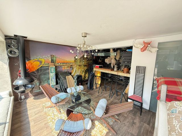 place photo 47