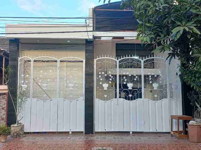 Disewakan rumah di perum Griya Benowo indah.