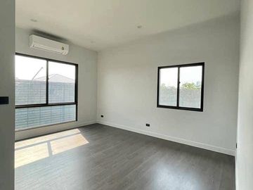 place photo 66