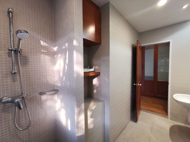 place photo 70