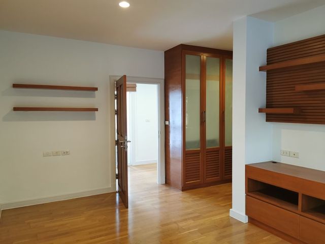 place photo 65