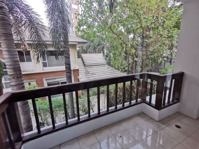 place photo 73