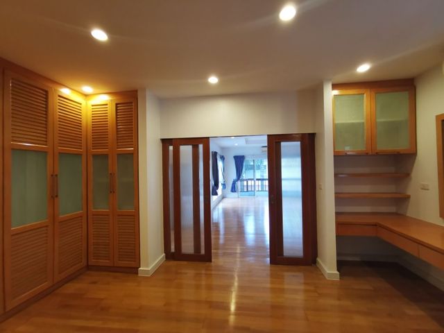 place photo 79