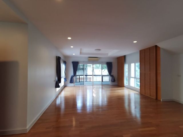place photo 71
