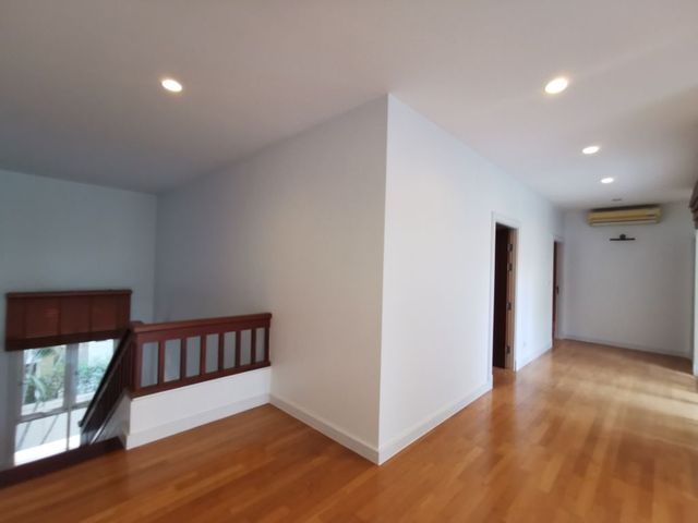 place photo 80