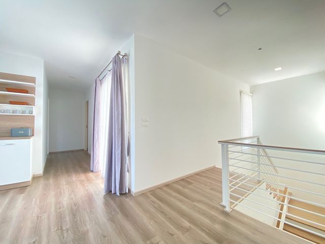 place photo 53