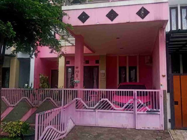 Rumah 2 Lantai dalam Perumahan Puri Depok Mas