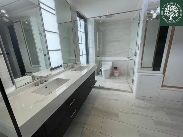 place photo 52