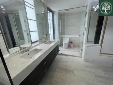 place photo 52