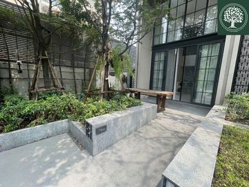 place photo 66